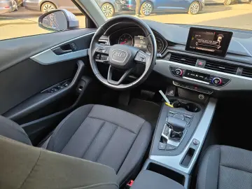 Audi A4 2.0 TDI S tronic Sport Posibilitate Rate