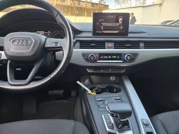 Audi A4 2.0 TDI S tronic Sport Posibilitate Rate