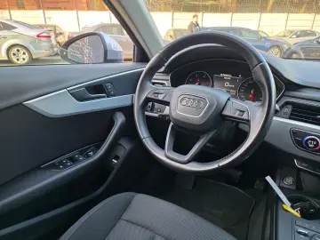 Audi A4 2.0 TDI S tronic Sport Posibilitate Rate