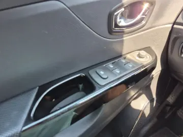 Renault Capture Helly Hansen Posibilitate Rate