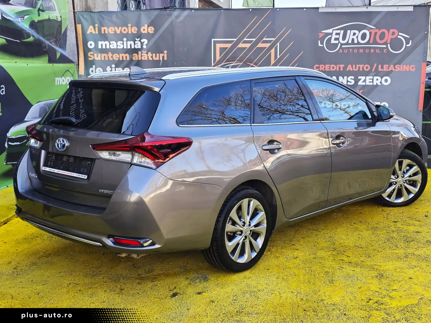 Toyota Auris Touring Sports Hybrid Lounge Rate