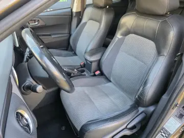 Toyota Auris Touring Sports Hybrid Lounge Rate