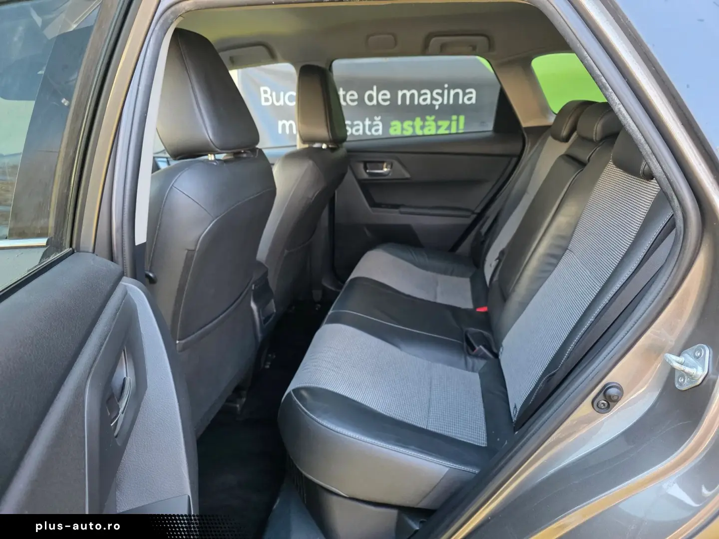 Toyota Auris Touring Sports Hybrid Lounge Rate