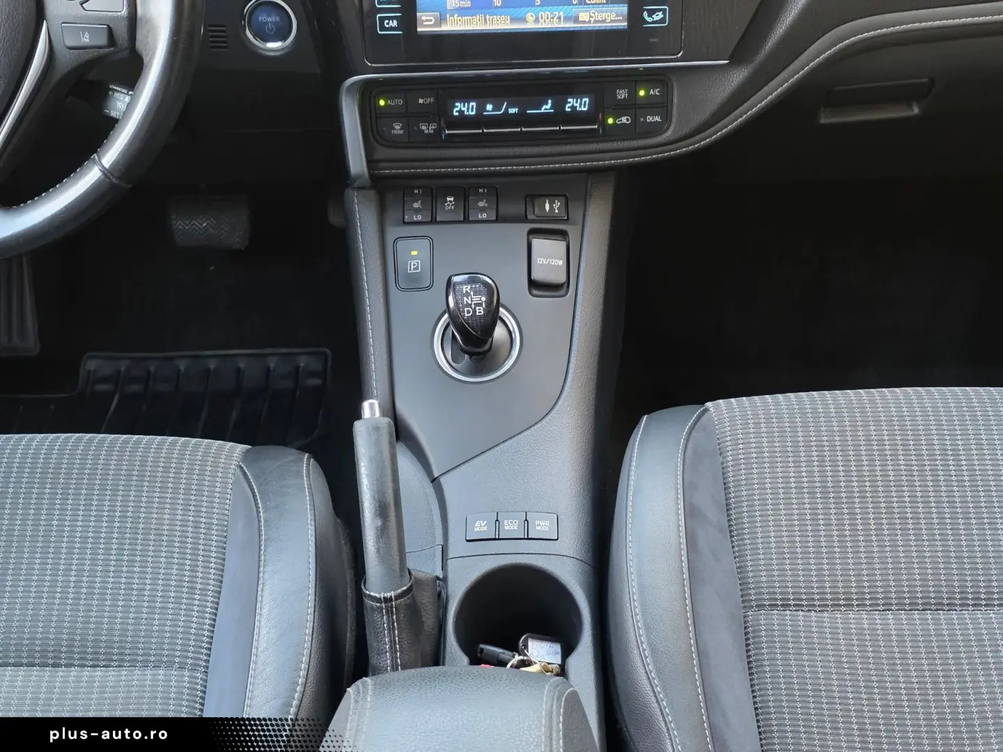 Toyota Auris Touring Sports Hybrid Lounge Rate