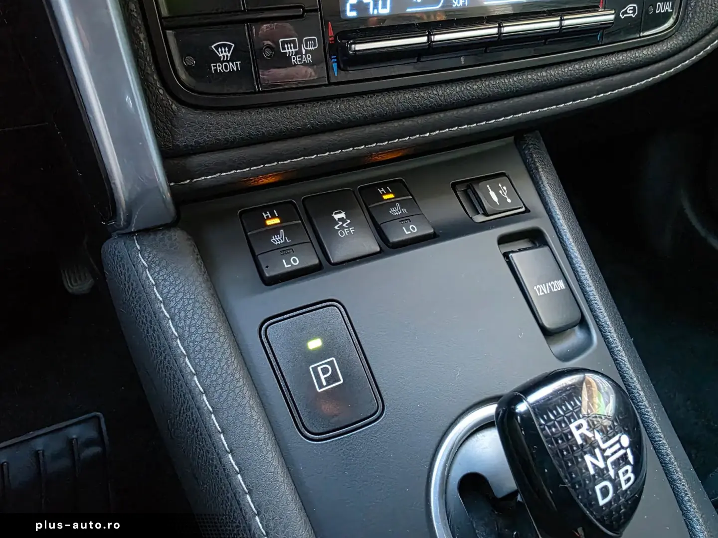 Toyota Auris Touring Sports Hybrid Lounge Rate