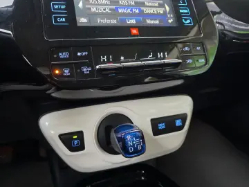 Toyota Prius 1.8 Lounge Buy Back Rate