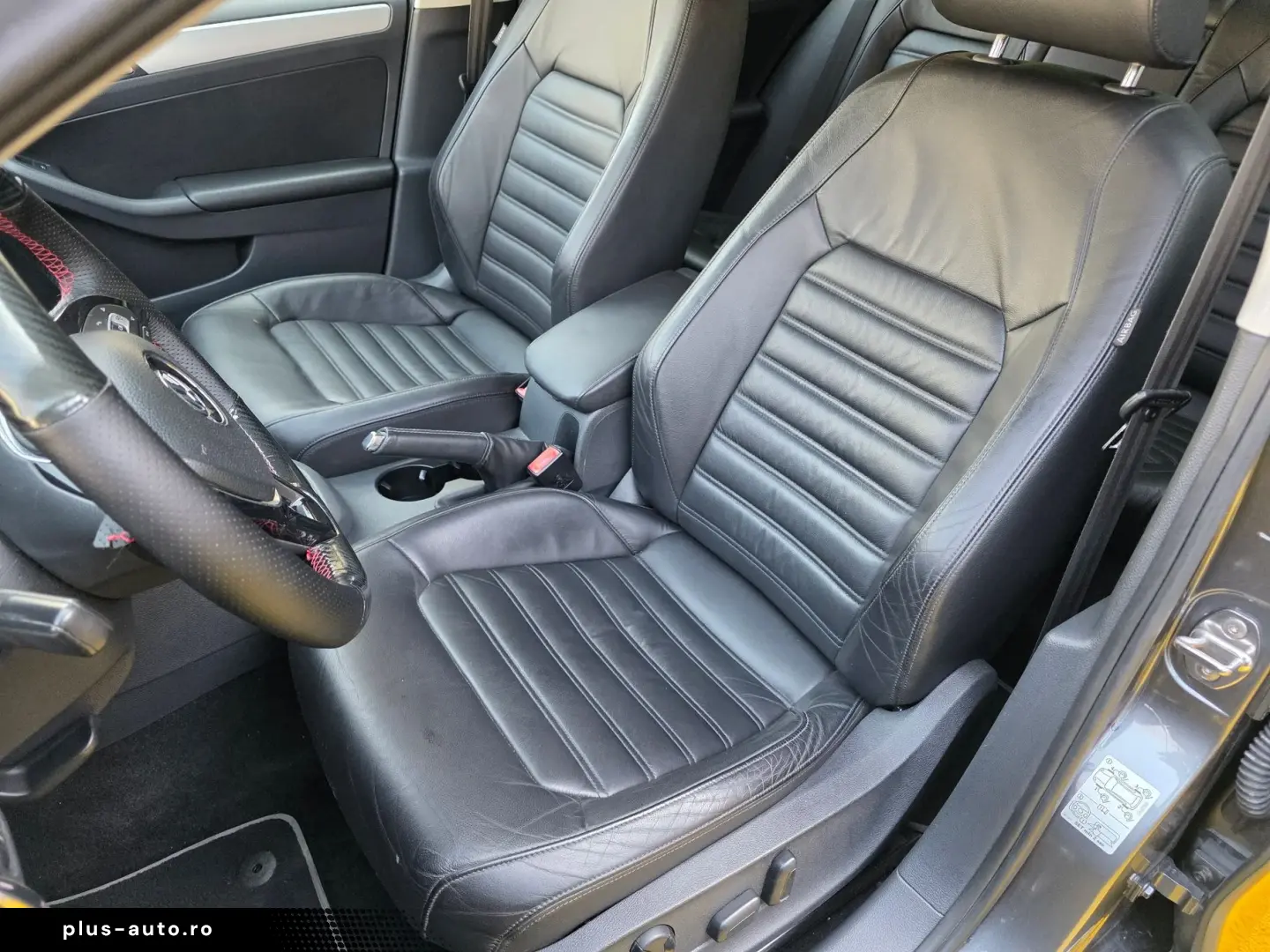 Volkswagen Jetta 1.4 DSG Highline Hybrid Automată