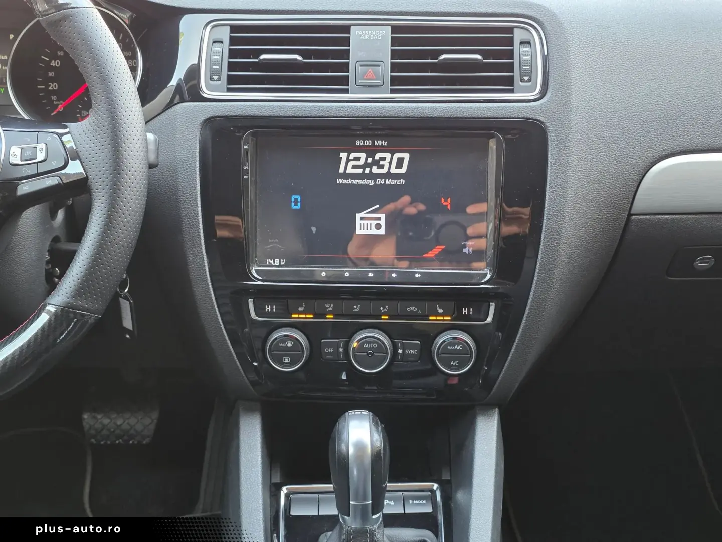 Volkswagen Jetta 1.4 DSG Highline Hybrid Automată