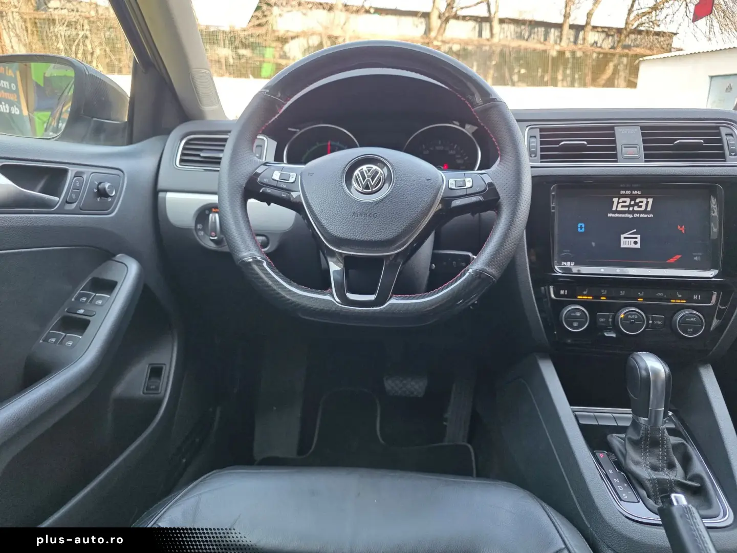 Volkswagen Jetta 1.4 DSG Highline Hybrid Automată