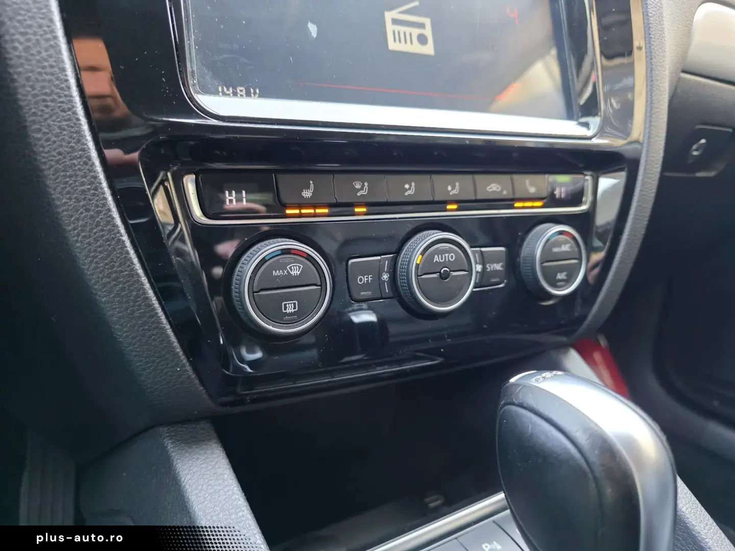 Volkswagen Jetta 1.4 DSG Highline Hybrid Automată