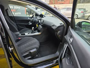 Peugeot 308 1.2 PureTech Allure Rate