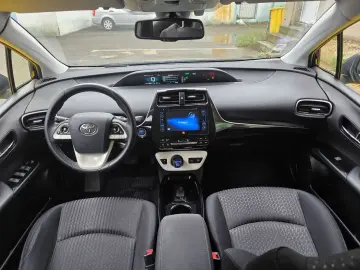 Toyota Prius 1.8 Lounge Posibilitate Rate