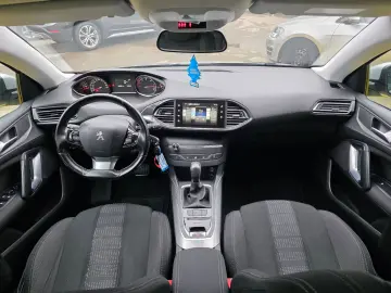 Peugeot 308 2.0 BlueHDi Allure Automată Posibilitate Rate
