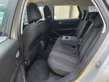 Peugeot 308 2.0 BlueHDi Allure Automată Posibilitate Rate