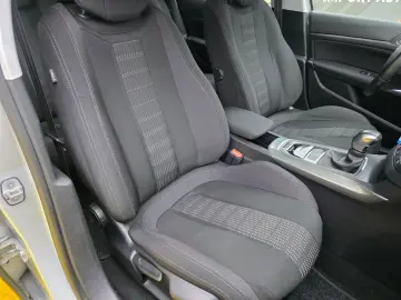 Peugeot 308 2.0 BlueHDi Allure Automată Posibilitate Rate