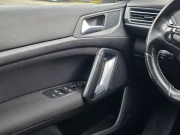 Peugeot 308 2.0 BlueHDi Allure Automată Posibilitate Rate