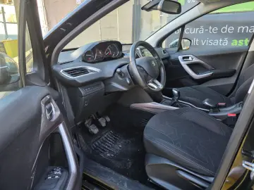 Peugeot 2008 Allure BlueHDi 100 S&S