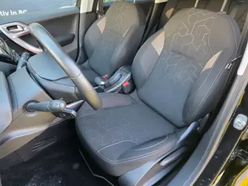 Peugeot 2008 Allure BlueHDi 100 S&S