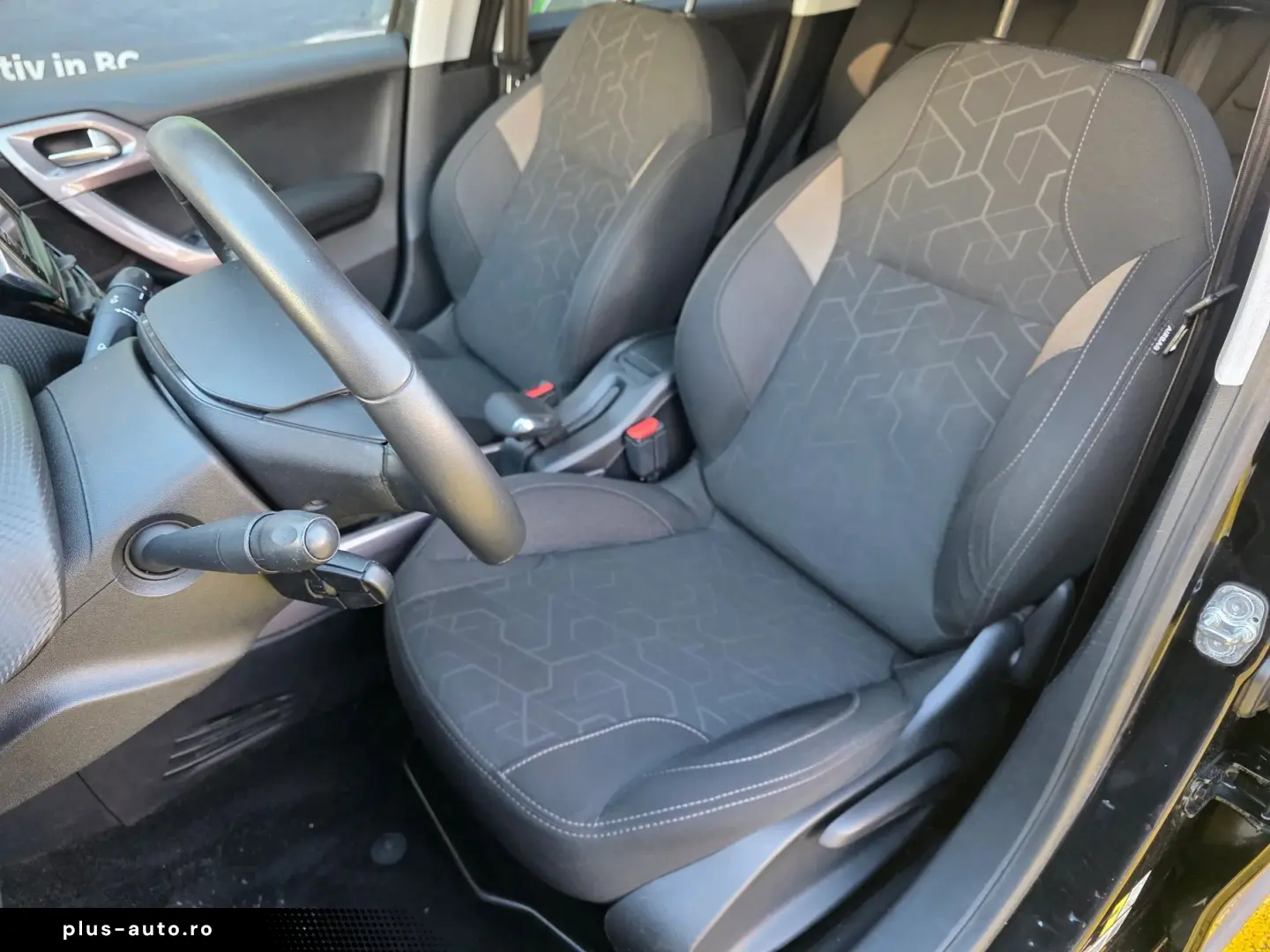 Peugeot 2008 Allure BlueHDi 100 S&S