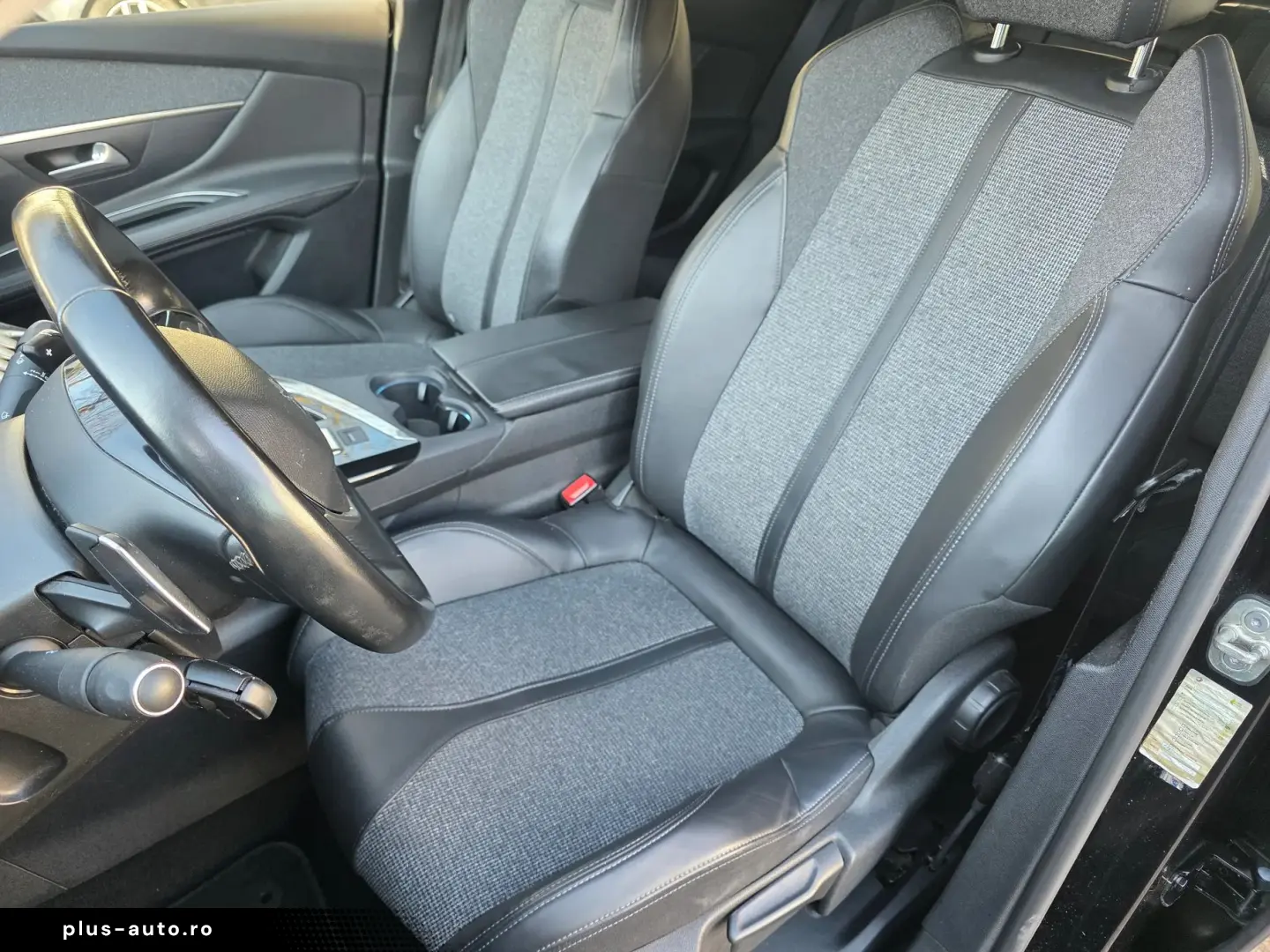 Peugeot 3008 1.2 PureTech 130 EAT8 Allure Business