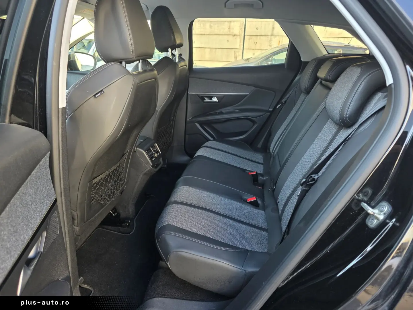 Peugeot 3008 1.2 PureTech 130 EAT8 Allure Business