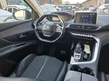 Peugeot 3008 1.2 PureTech 130 EAT8 Allure Business