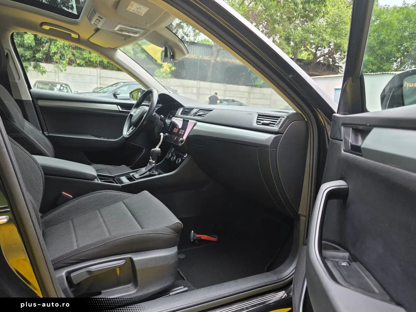 Skoda Superb 1.6 TDI DSG Style Posibilitate Rate