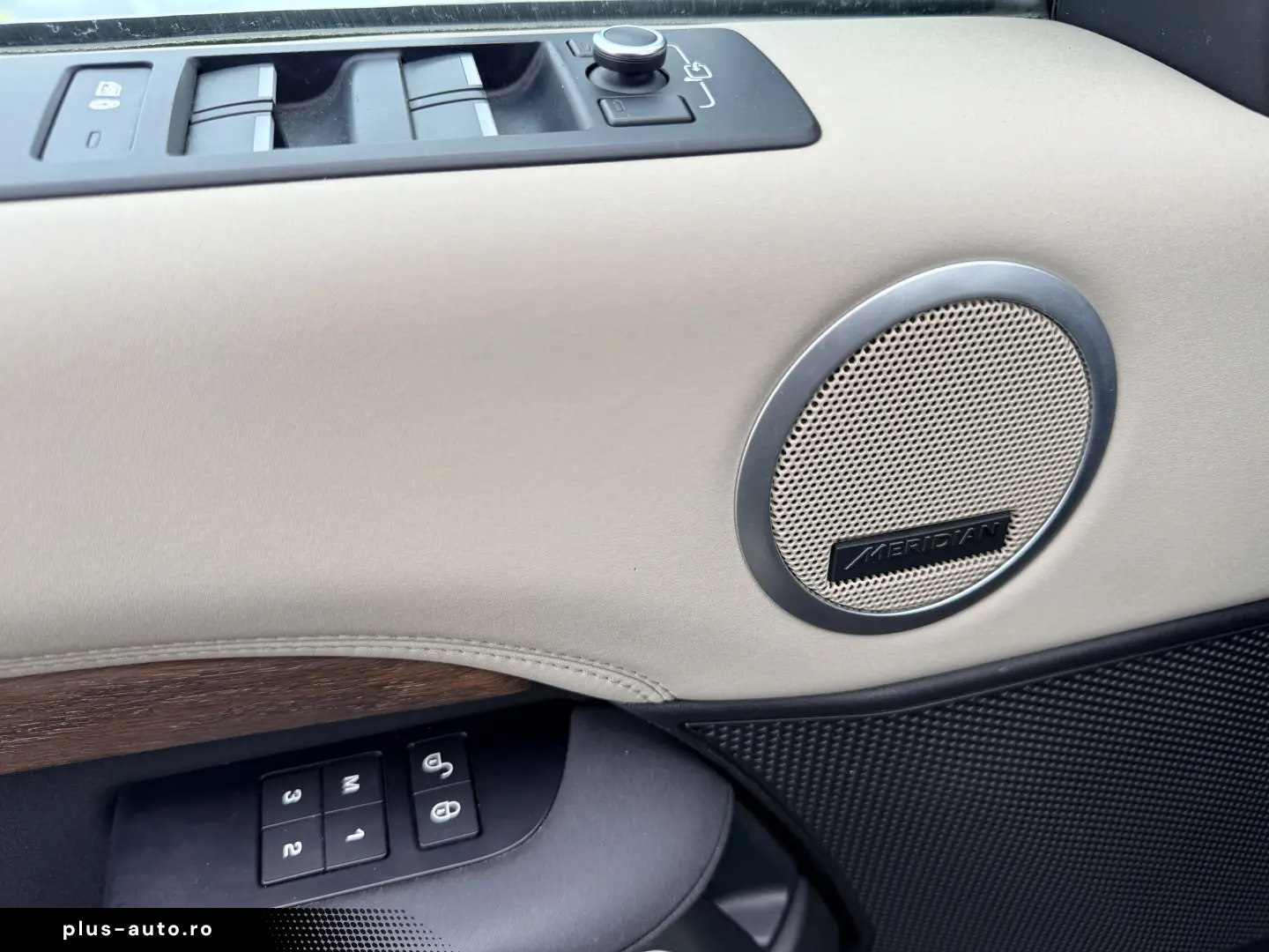 R-design  HSE   7 locuri  Limited edition