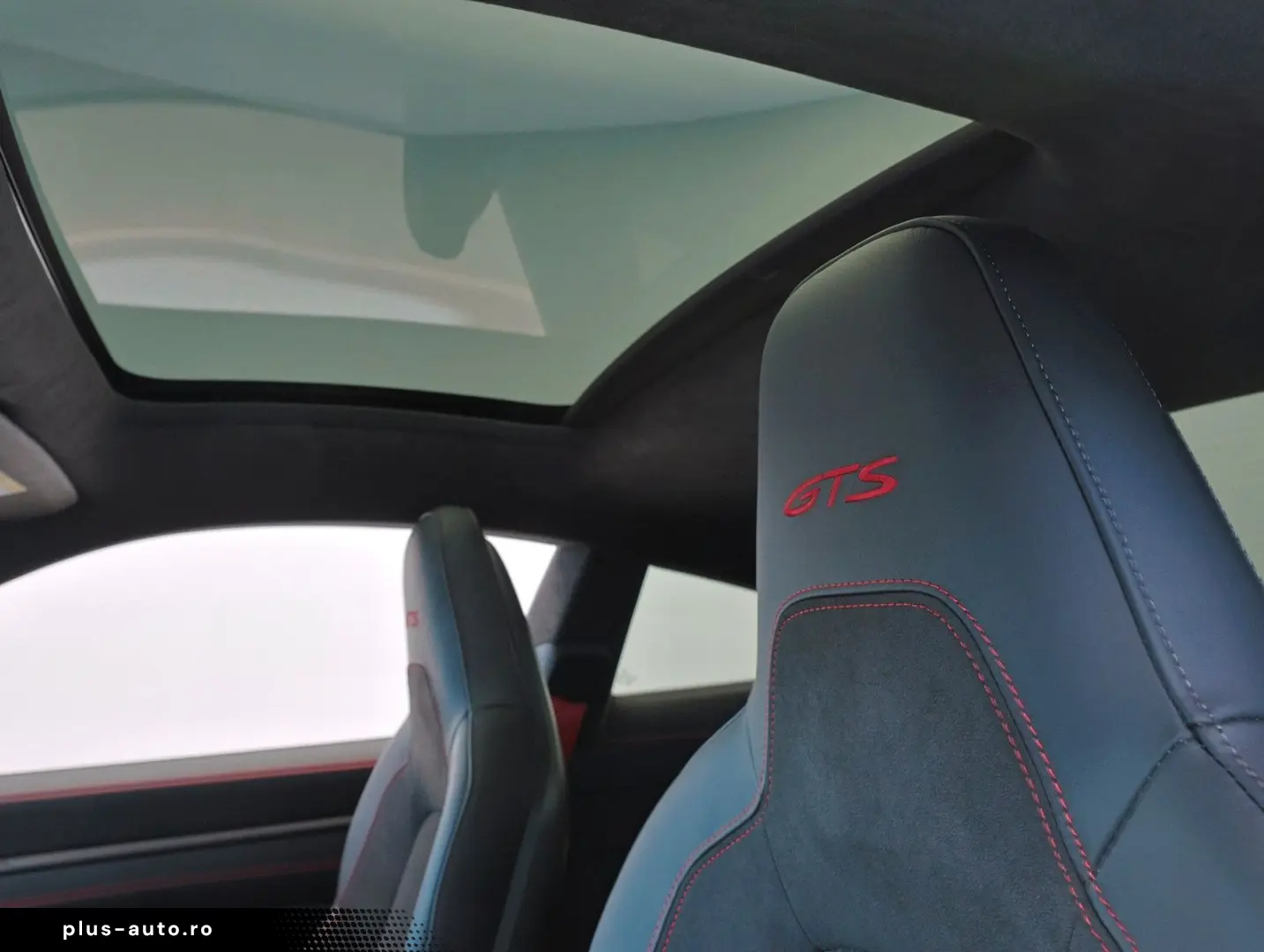 PORSCHE 911 Carrera 4 GTS T-Hybrid