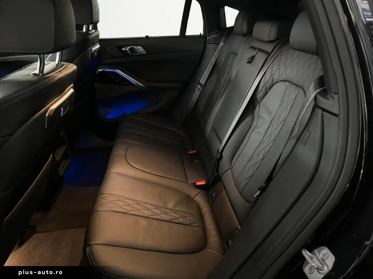 BMW X6 xDrive 40d M SPORT PRO LED AHK PANO-DA H&K