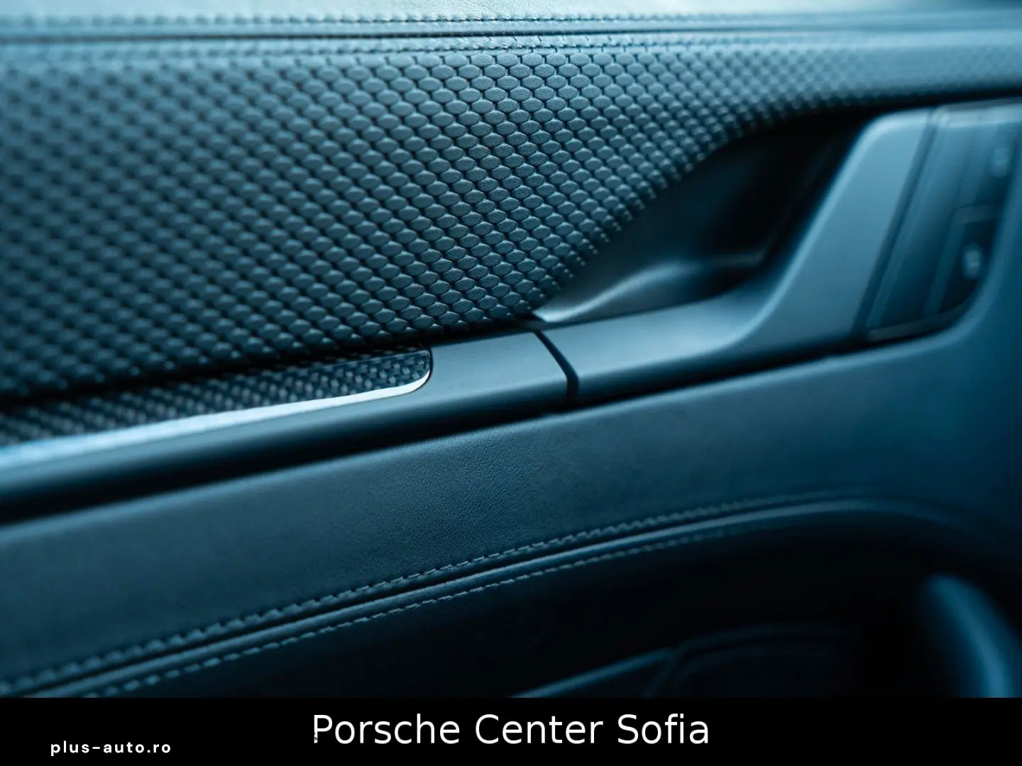 PORSCHE 911 GT3 Touring Paket