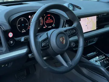 PORSCHE Cayenne E-Hybrid Coupé