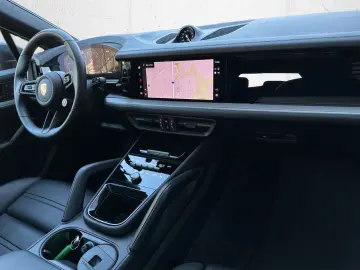 PORSCHE Cayenne E-Hybrid Coupé