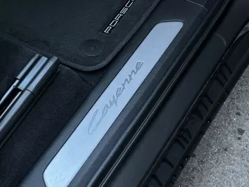 PORSCHE Cayenne E-Hybrid Coupé