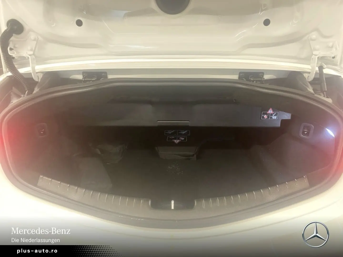 MERCEDES-BENZ CLE 200 Cab AMG Prem Night Digital 360