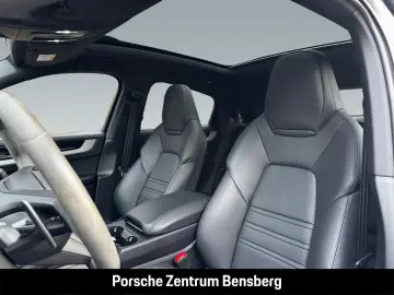 PORSCHE Cayenne S E-Hybrid Coupé