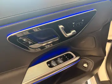 MERCEDES-BENZ CLE 200 Cabriolet AMG ADVANCED  WINTERP MEMORY