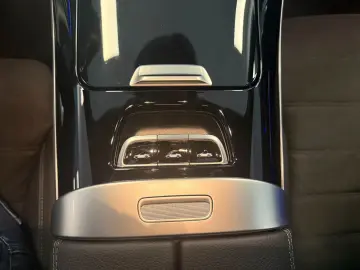 MERCEDES-BENZ CLE 200 Cabriolet AMG ADVANCED  WINTERP MEMORY