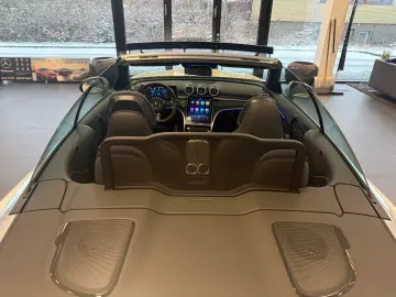 MERCEDES-BENZ CLE 200 Cabriolet AMG ADVANCED  WINTERP MEMORY