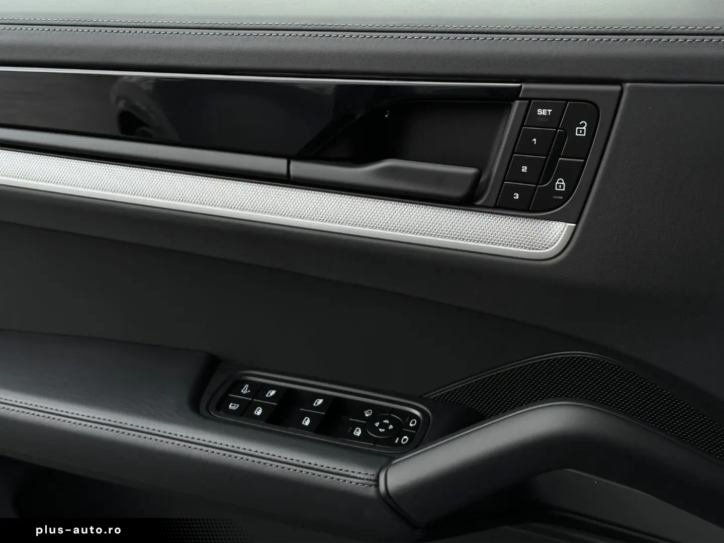 PORSCHE Cayenne S E-Hybrid Coupé