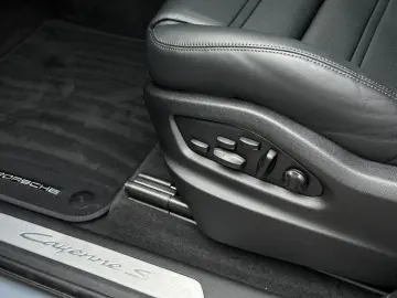 PORSCHE Cayenne S E-Hybrid Coupé