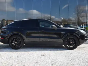 PORSCHE CAYENNE Coupé Hybride