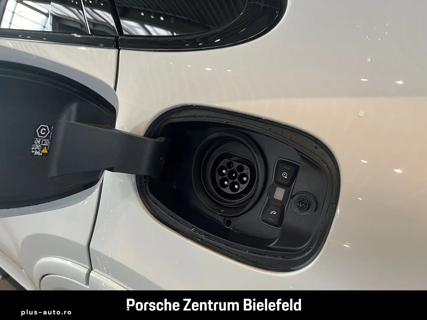 PORSCHE Cayenne E-Hybrid Coupe