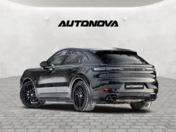 PORSCHE Cayenne Coupe E-Hybrid