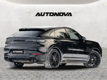PORSCHE Cayenne Coupe E-Hybrid