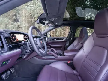 PORSCHE Cayenne Coupe E-Hybrid