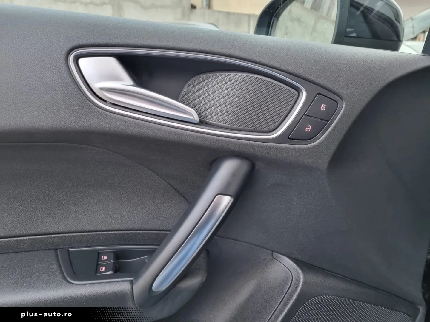 S tronic Automat 122cp Car Vertical curat