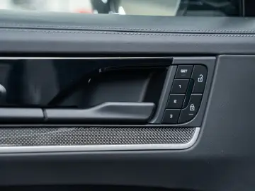 PORSCHE Cayenne S E-Hybrid Coupé