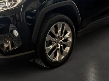 TOYOTA RAV4 2.5l Hybrid Lounge 4x4 AUT