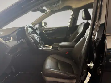 TOYOTA RAV4 2.5l Hybrid Lounge 4x4 AUT